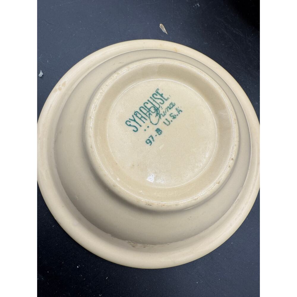 Set Of 7 Vintage Syracuse China U.S.A. serving Bowls beige - Picture 3 of 3